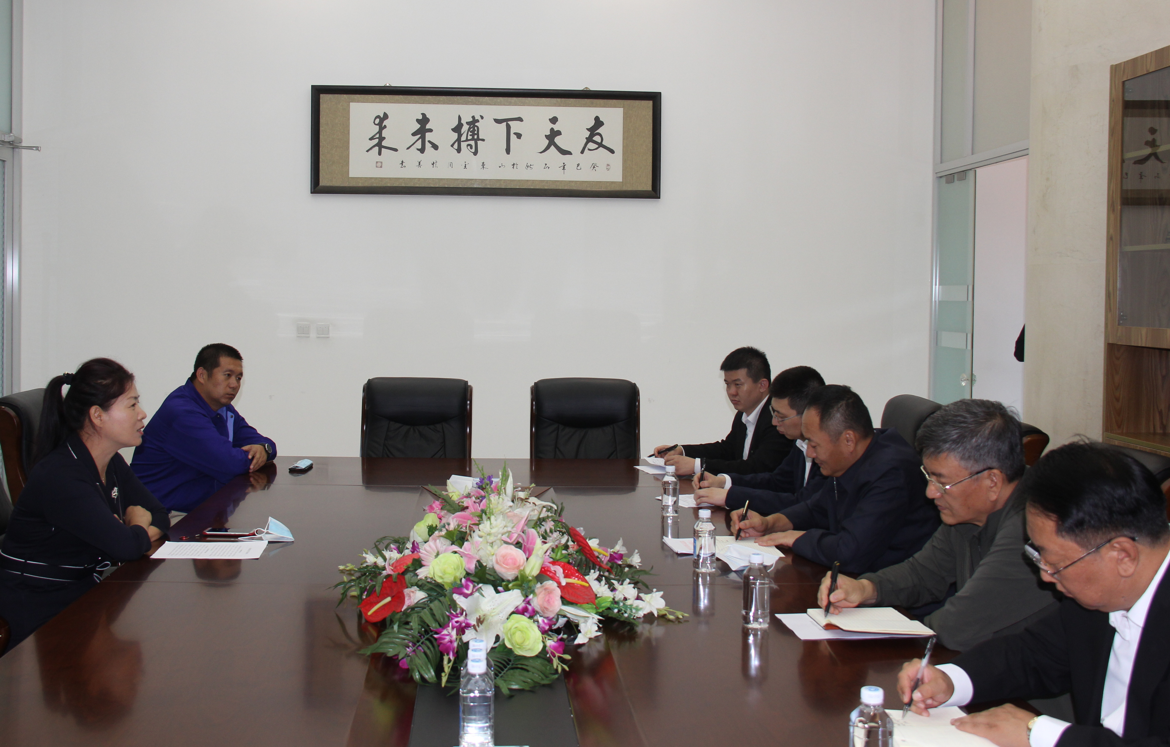 牡丹江市中級(jí)人民法院院長宋殿寶率隊(duì)走訪友搏藥業(yè)